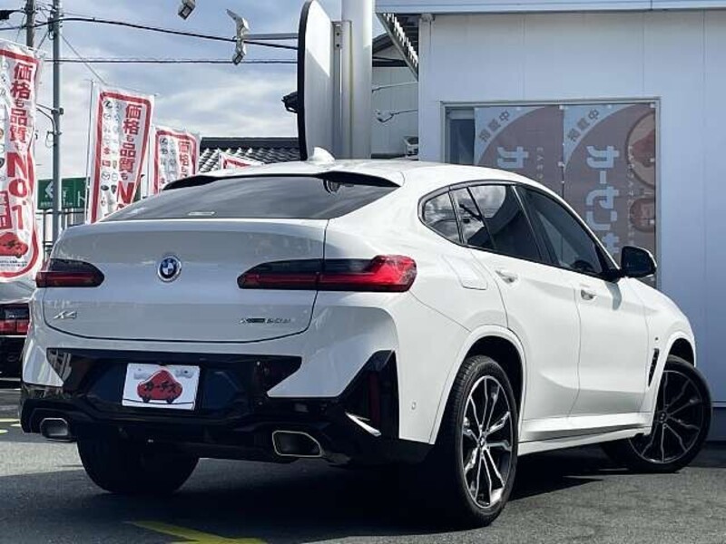 X4
