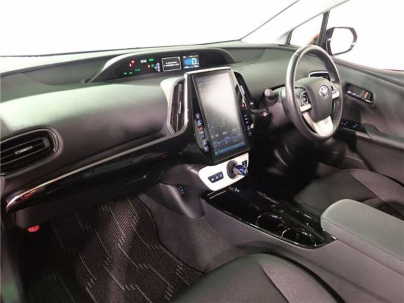 PRIUS PHV