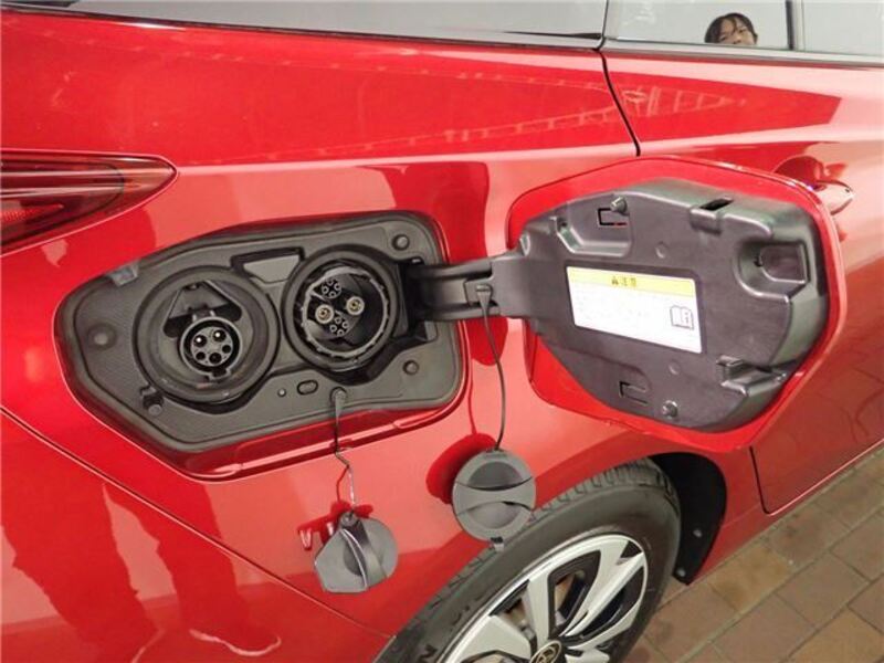 PRIUS PHV