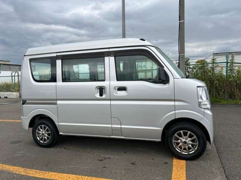 MINICAB VAN