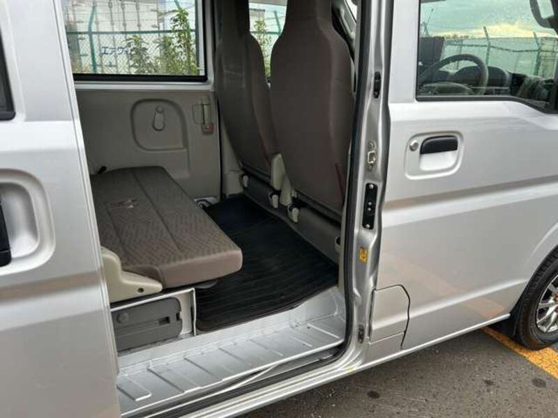 MINICAB VAN