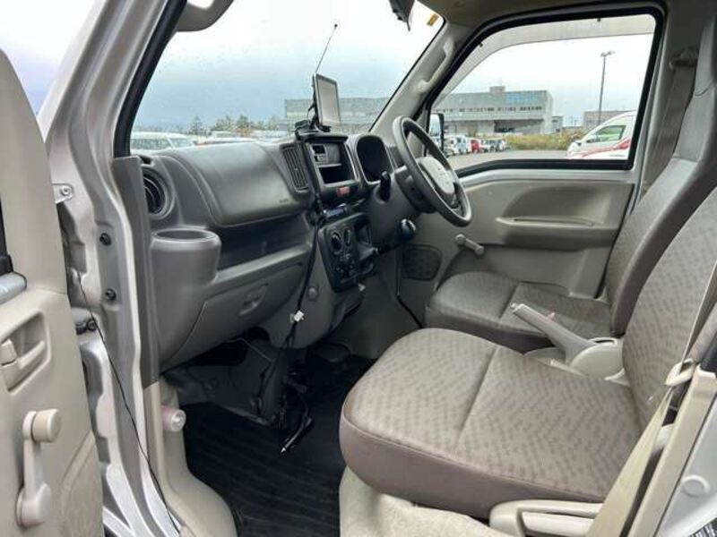 MINICAB VAN
