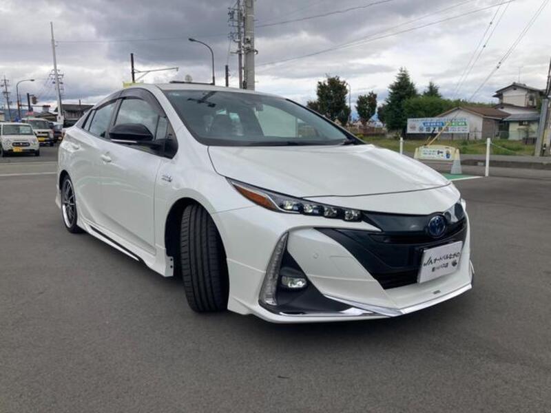 PRIUS PHV