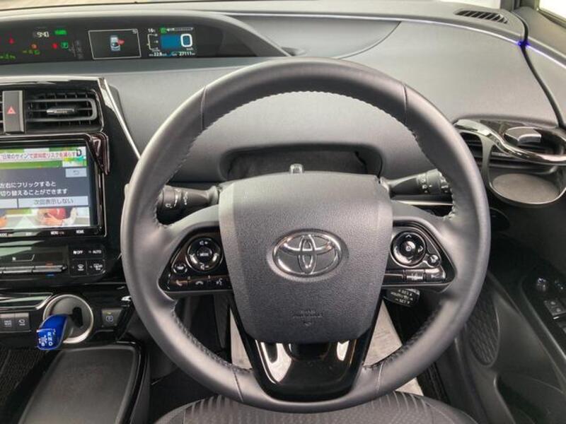 PRIUS PHV