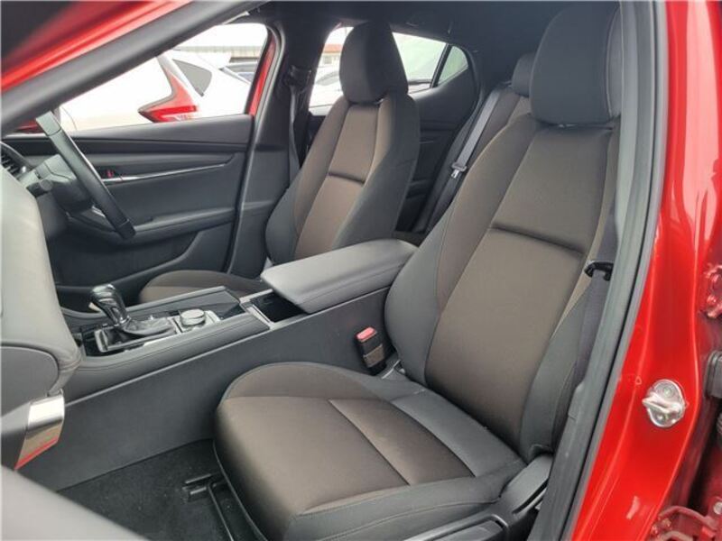MAZDA3