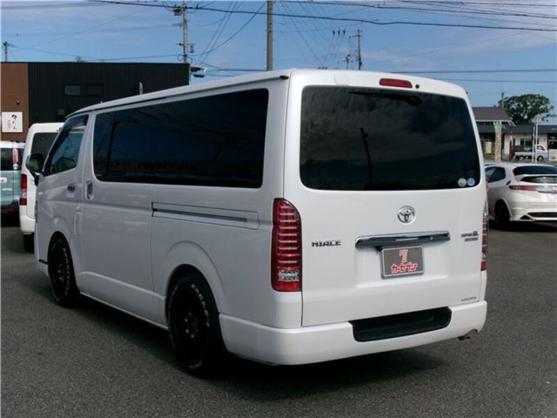 HIACE VAN