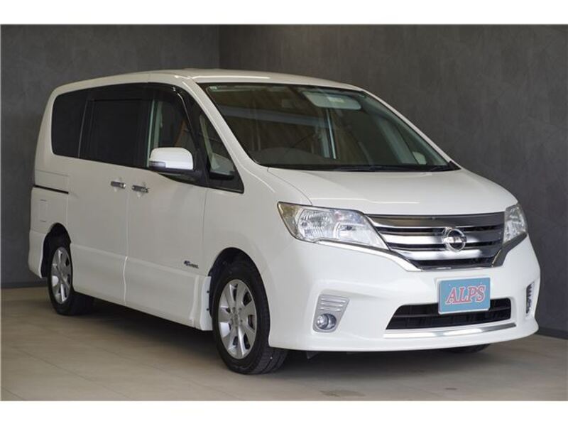 NISSAN SERENA