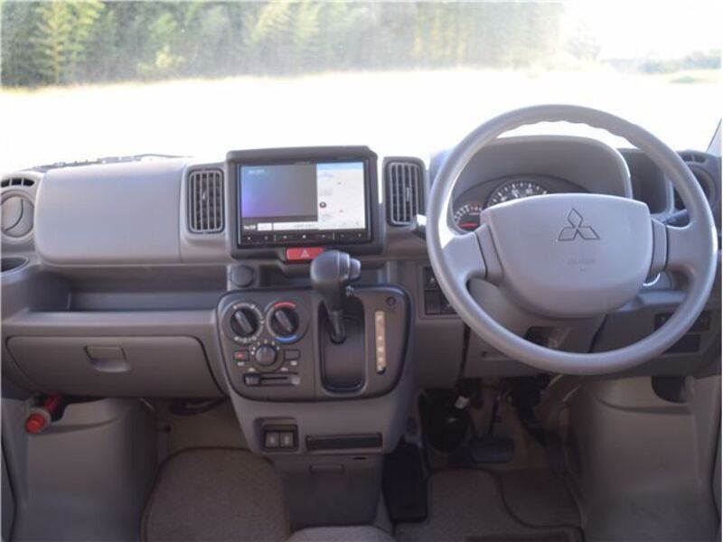 MINICAB VAN
