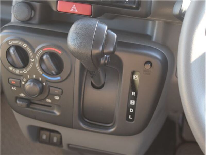 MINICAB VAN