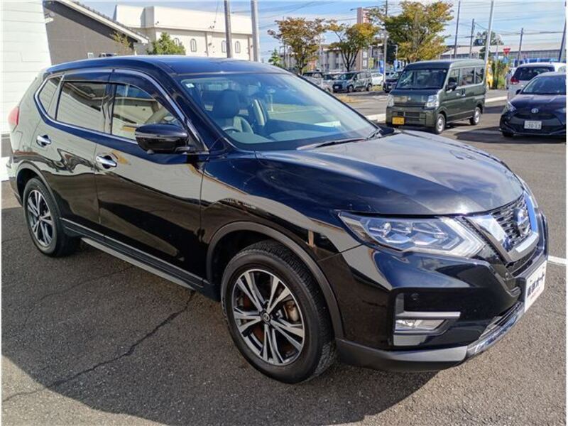 X-TRAIL