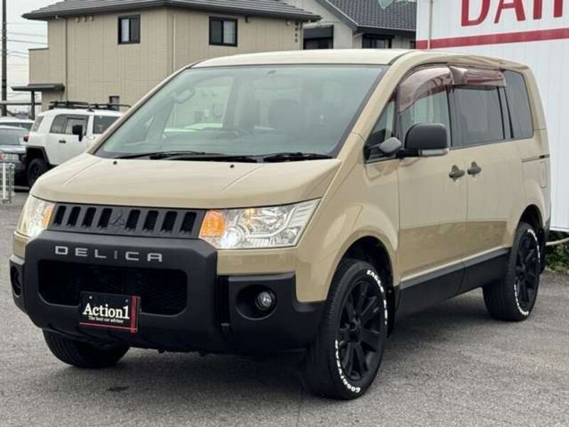 MITSUBISHI DELICA D5
