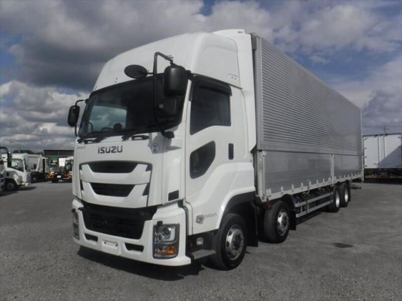 ISUZU GIGA