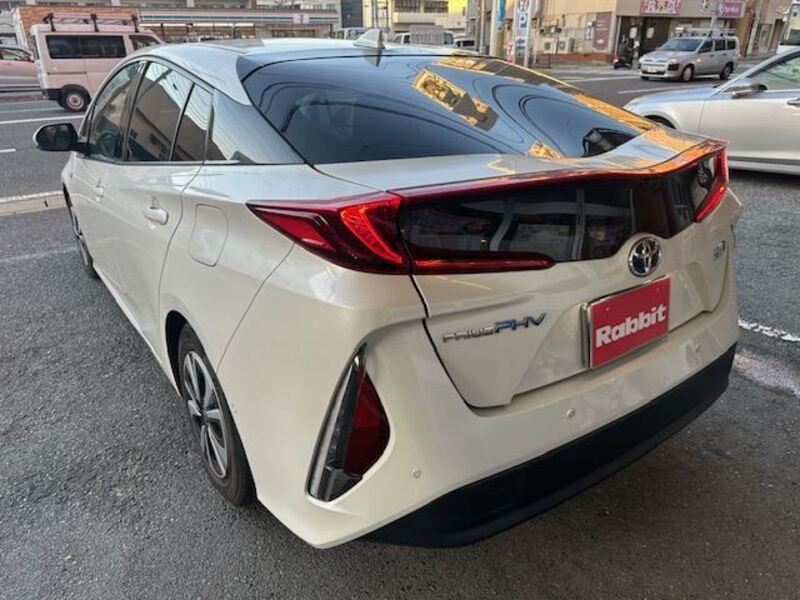 PRIUS PHV
