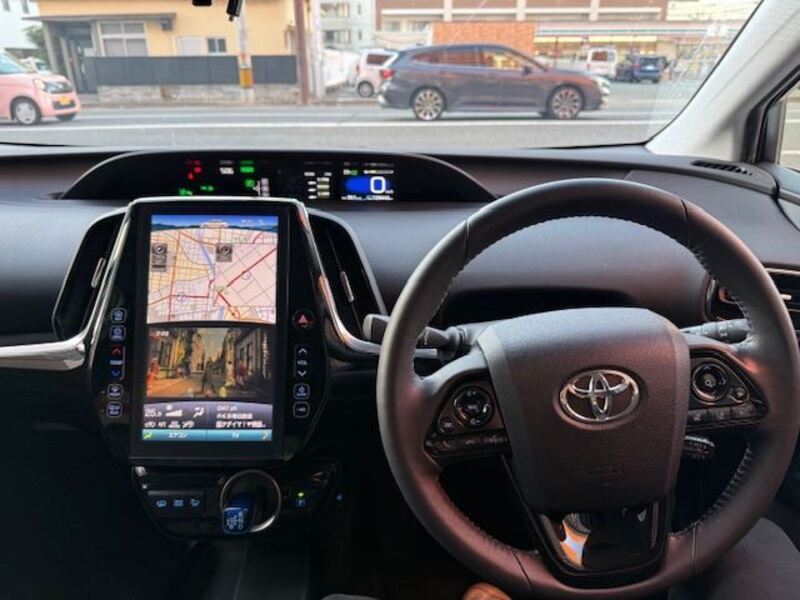 PRIUS PHV