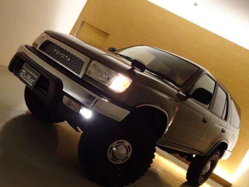 HILUX SURF