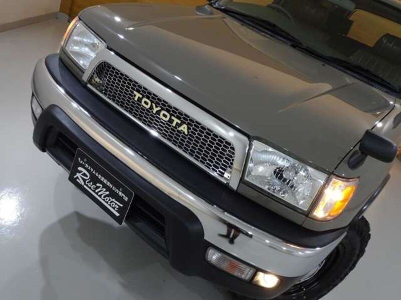 HILUX SURF