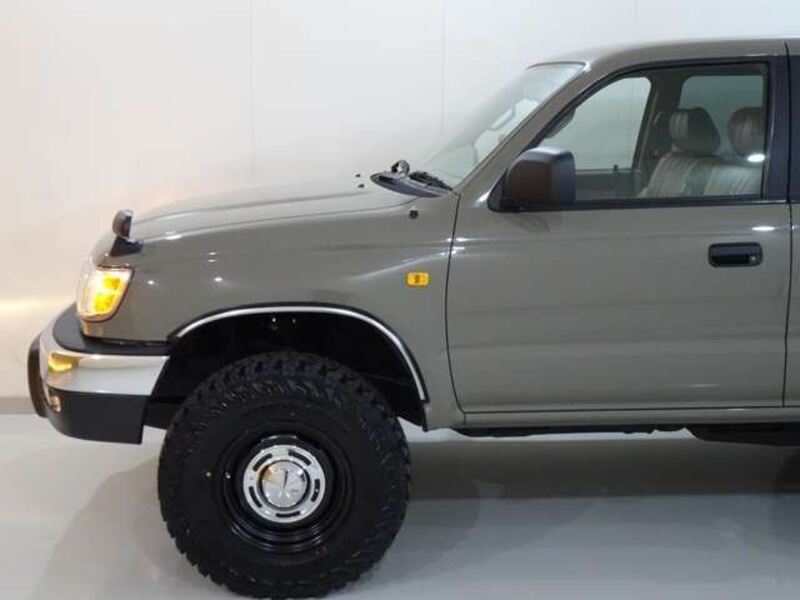 HILUX SURF