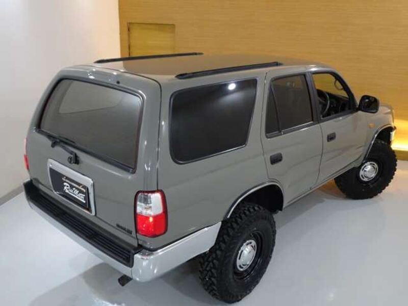 HILUX SURF