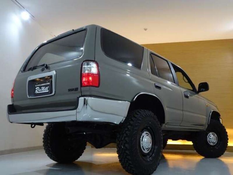 HILUX SURF