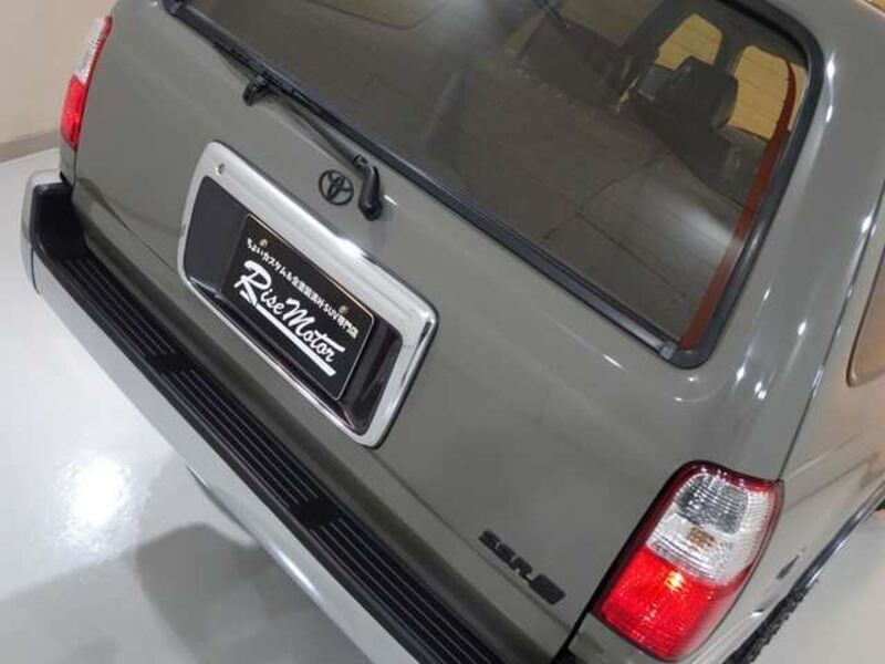 HILUX SURF