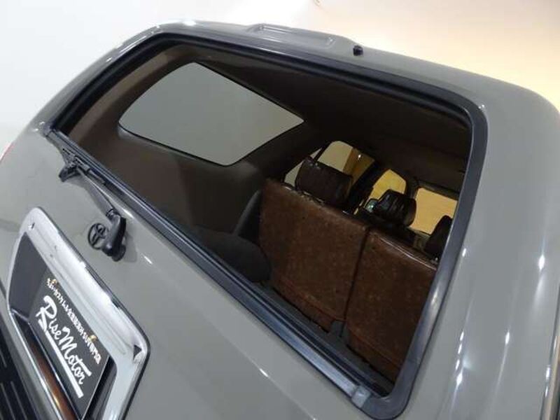 HILUX SURF