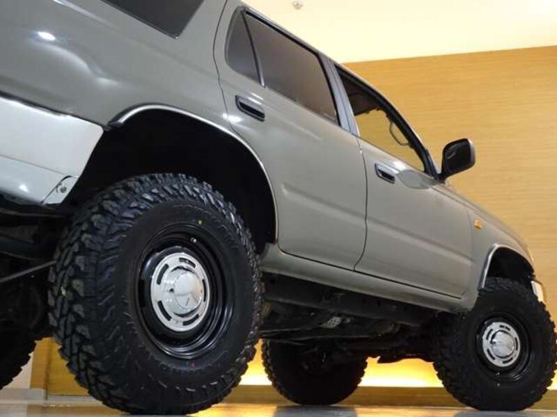 HILUX SURF