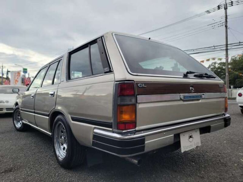 GLORIA WAGON