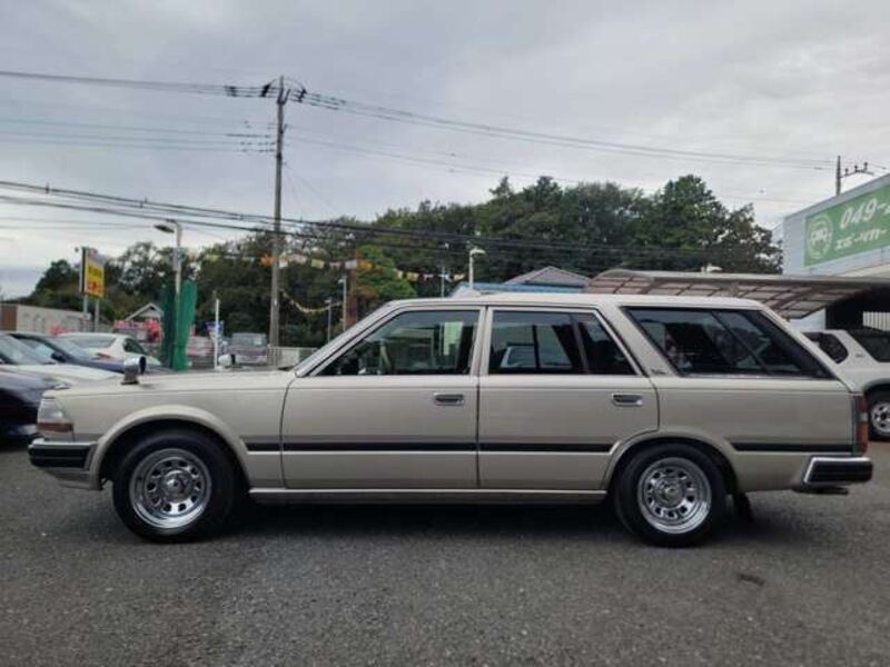 GLORIA WAGON