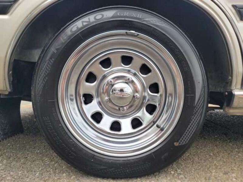 GLORIA WAGON