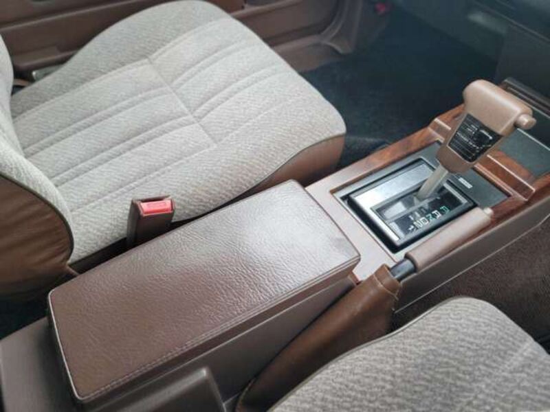 GLORIA WAGON
