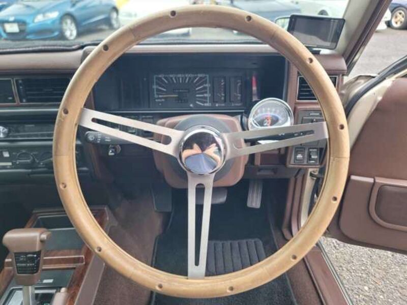 GLORIA WAGON