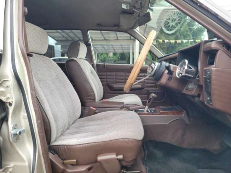 GLORIA WAGON
