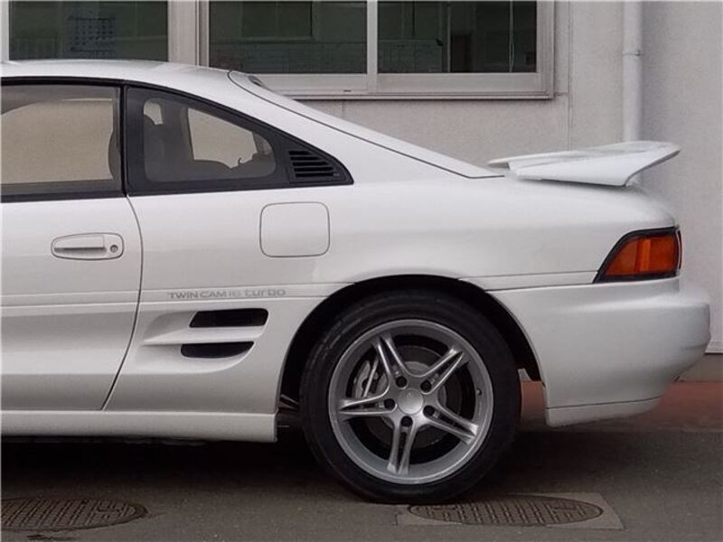 MR2