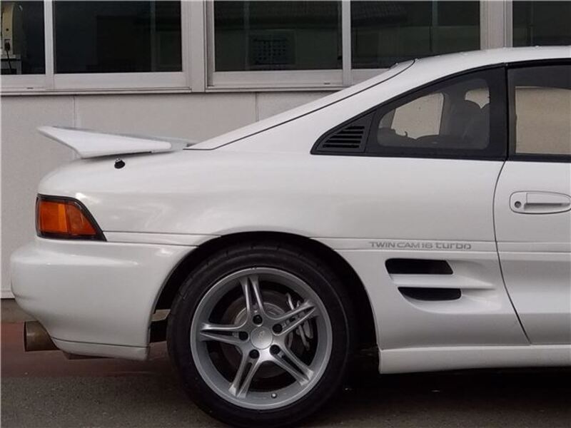 MR2