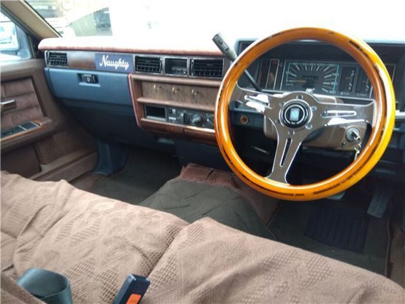 GLORIA WAGON