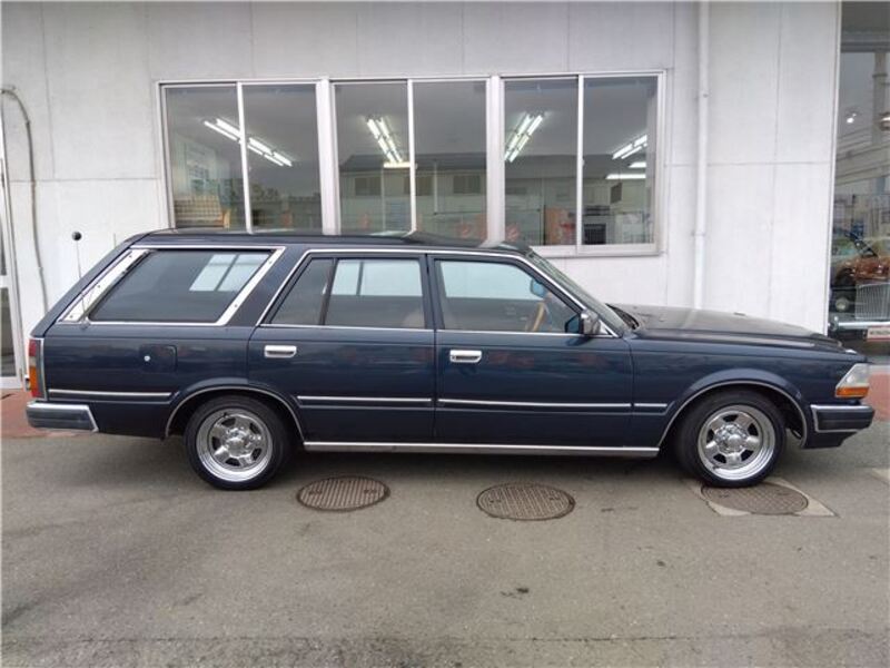 GLORIA WAGON