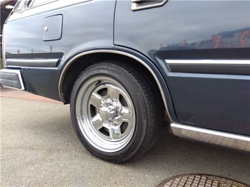 GLORIA WAGON