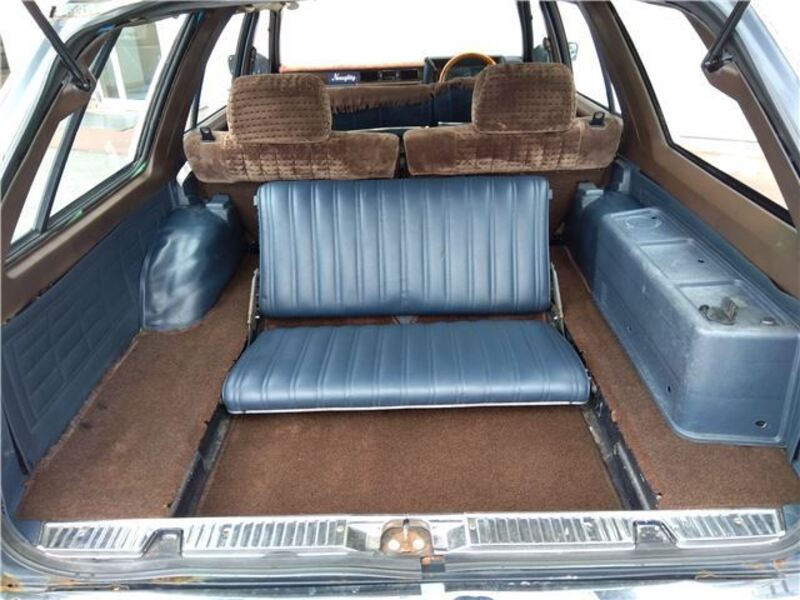 GLORIA WAGON