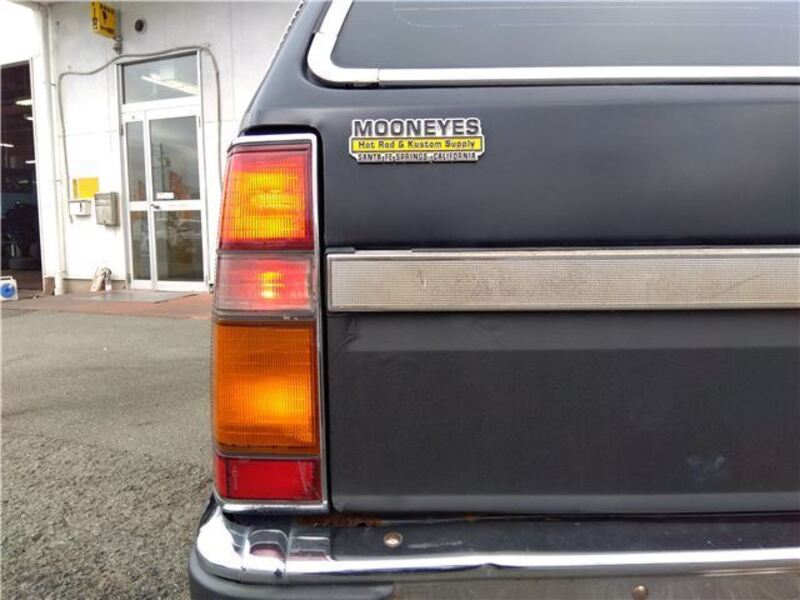 GLORIA WAGON