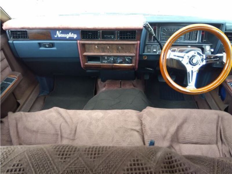 GLORIA WAGON