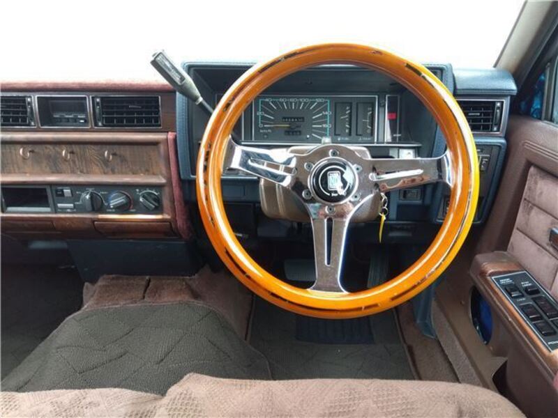 GLORIA WAGON