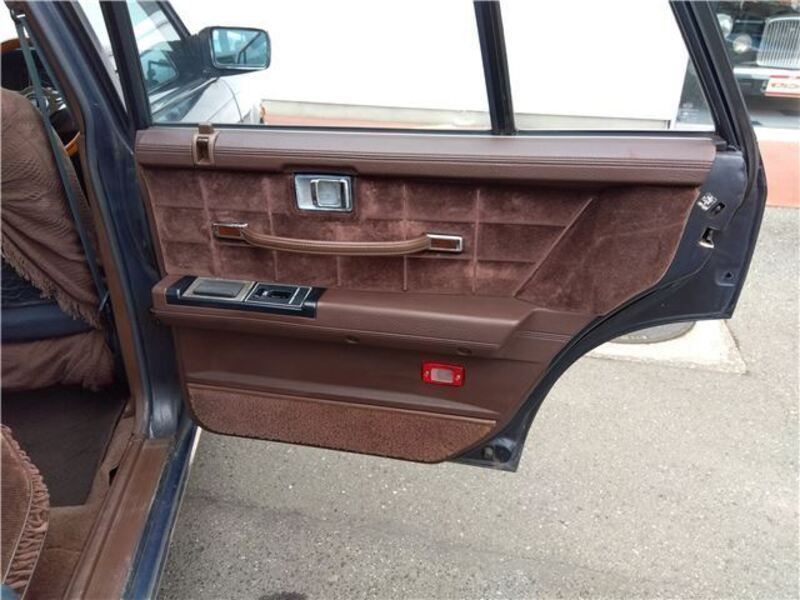 GLORIA WAGON