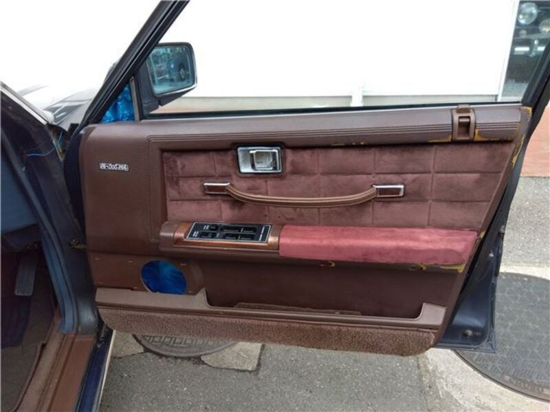 GLORIA WAGON