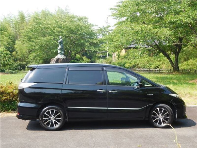 ESTIMA HYBRID
