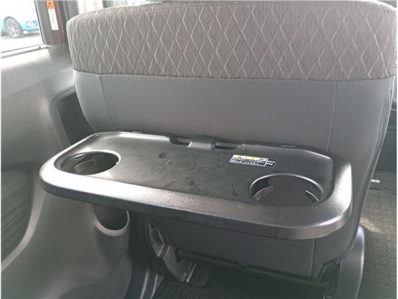 DELICA D2