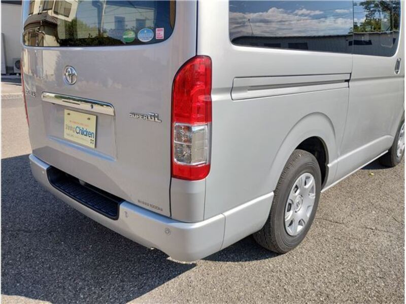 HIACE VAN