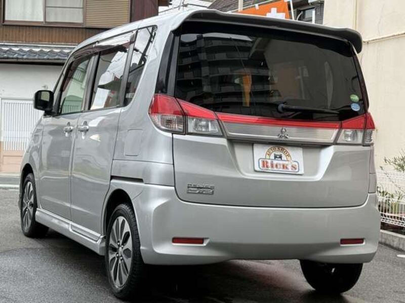 DELICA D2