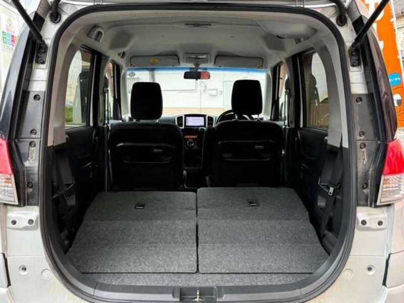 DELICA D2