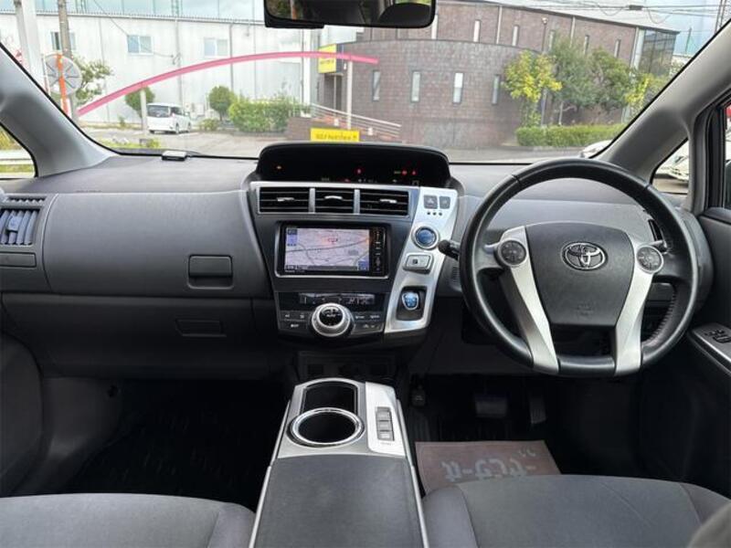 PRIUS ALPHA