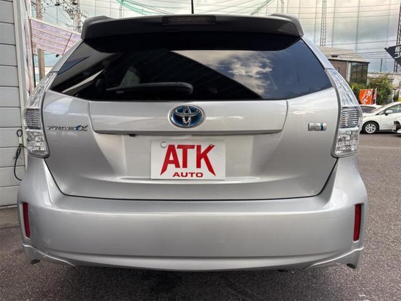 PRIUS ALPHA